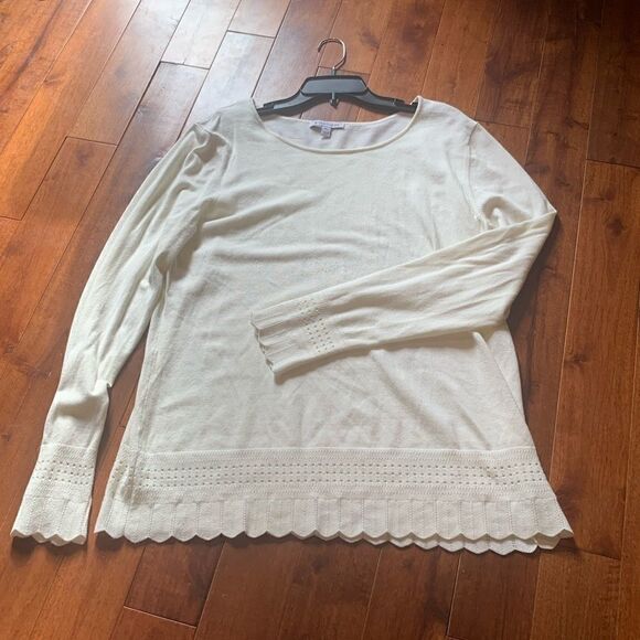 41 Hawthorn cream sweater with gorgeous details - Picture 1 of 10